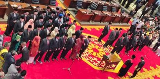 DPRD Kepri Periode Baru Dilantik: Komitmen dan Tantangan Menanti Sebanyak 45 anggota Dewan Perwakilan Rakyat Daerah (DPRD) Provinsi Kepulauan Riau (Kepri) periode 2024-2029 resmi dilantik Senin (9/9/2024) f,humas DPRD Kepri