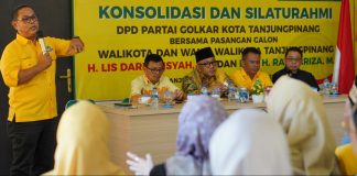Konsolidasi Lis-Raja dan Golkar Tidak Hanya Sekadar Dukungan Politik, Tapi Karena Kepercayaan Mendalam DPD Partai Golkar Tanjungpinang menggelar konsolidasi dengan Lis Darmansyah-Raja Ariza di sekretariat Partai Golkar, Jalan Tugu Pahlawan, Rabu, (18/9) pagi. f,dok Lis-Raja
