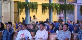 Pasangan Ideal Wujudkan Kemajuan Kepri, Ribuan Relawan Batu Aji Siap Menangkan Rudi-Rafiq Pada acara deklarasi dukungan relawan Muhammad Rudi - Aunur Rafiq di Pasar Kuliner Batam (Pakuba), Buana Central Park, ribuan warga turut hadir untuk memberikan dukungan, Rabu (4/9/2024), f, dok