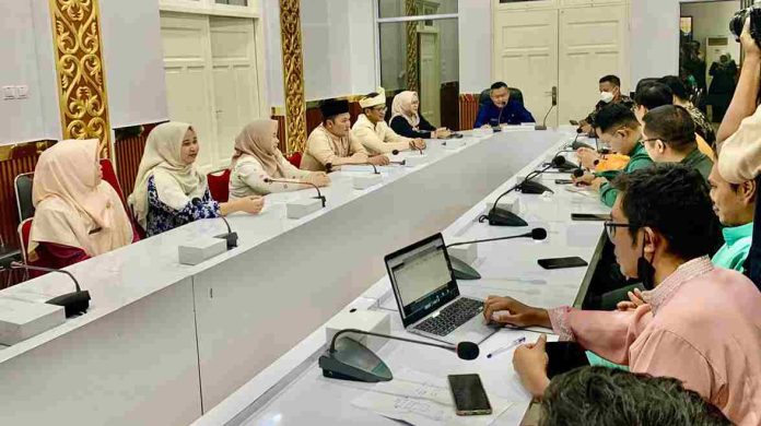 Kementerian Koordinator Bidang Kemaritiman dan Investasi (Kemenko Marves) melakukan kunjungan kerja ke kota Tanjungpinang, Kamis (19/9/2024). f,Pemko Tanjungpinang