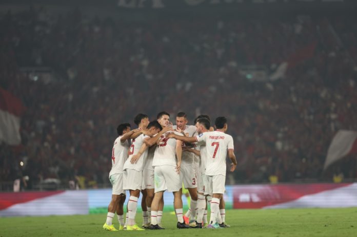 Pada update terbaru yang dirilis Kamis (19/9), Indonesia resmi naik ke posisi 129 dunia setelah sebelumnya berada di peringkat 133 pada Juli lalu f,pssi