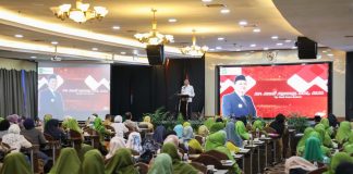 Satgas Kelurahan Bersinar Waspadai Penggunaan dan Peredaran Narkoba Penjabat Sementara (Pjs) Wali Kota Batam, Andi Agung, membuka Pembekalan Satgas Kelurahan Bersinar di Hotel Golden View Bengkong, Kota Batam, Senin (21/10/2024). f,Pemko Batam