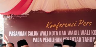 Lis-Raja Siap Paparkan Visi Membangun Tanjungpinang dalam Debat Publik Pasangan calon Wali Kota dan Wakil Wali Kota Tanjungpinang, Lis Darmansyah dan Raja Ariza (Lis-Raja), menunjukkan antusiasme tinggi menjelang debat kandidat yang akan berlangsung. F,BI