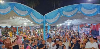 Pembangunan Infrastruktur Nyata Dirasakan: Masyarakat Batubesar Mantapkan Dukungan untuk Rudi-Rafiq Kelurahan Batubesar, Kecamatan Nongsa, Kota Batam, menjadi saksi antusiasme masyarakat yang memadati acara Silaturahmi dan Kampanye Dialogis pasangan calon Gubernur dan Wakil Gubernur Kepulauan Riau (Kepri), H Muhammad Rudi (HMR) dan H Aunur Rafiq, Selasa (8/10/2024). F, dok tim Rudi-Rafiq