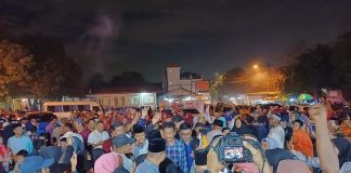 Kampanye HMR Membludak, Tanda Mayoritas Warga Kepri Ingin Gubernur Baru Sekretaris Tim Pemenangan Rudi-Rafiq, H Muhammad Kamaluddin, mengatakan ramainya warga malam ini yang menghadiri kampanye Rudi-Rafiq, menjadi tanda bahwa H Muhammad Rudi akan menjadi Gubernur Kepri mendatang. F, tim HMR