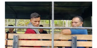 Komite Keselamatan Jurnalis (KKJ) Indonesia mengecam keras tindakan aparat kepolisian dari Polres Manggarai yang menangkap Pemimpin Redaksi Floresa, Herry Kabut. Warga Poco Leok yang sempat diamankan dalam aksi protes atas pematokan lahan Proyek Geothermal di Kabupaten Manggarai, Nusa Tenggara Timur, Rabu, (2/10/2024). F, Floresa.co