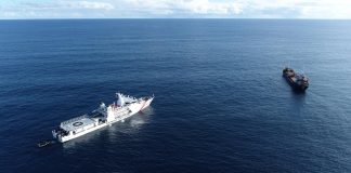 KN Pulau Dana-323 Bakamla RI Berhasil Bantu Kapal MV Lena yang Rusak di Laut Natuna Utara Bakamla RI melalui unsur KN Pulau Dana-323 berhasil memberikan bantuan kepada kapal MV Lena yang mengalami kerusakan pada sistem kemudi di perairan Laut Natuna Utara, Kamis (21/11/2024) f.humas Bakamla RI