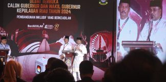 Cagub Lain Bilang Batam Banyak Kekurangan, Rudi-Rafiq Jawab Santai Karena Terbukti Batam Sudah Kota Maju dan Bukan Kata-Kata Visi misi Pasangan calon Gubernur dan Wakil Gubernur Kepulauan Riau (Kepri) nomor urut 2, H Muhammad Rudi (HMR), dan H Aunur Rafiq, yang ingin memajukan Kepri seperti Batam, diserang oleh calon lain. F, tim HMR