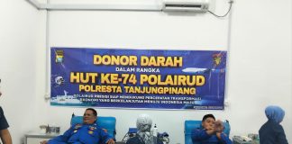 Dalam Rangka Menyambut HUT Polairud ke-74, Sat Polairud Polresta Tanjungpinang Ikut Donor Darah Dalam rangka menyambut Hari Ulang Tahun (HUT) ke-74 Polairud, Satuan Polisi Perairan dan Udara (Sat Polairud) Polresta Tanjungpinang mengikuti kegiatan donor darah yang diselenggarakan di Kantor Palang Merah Indonesia (PMI) Tanjungpinang Selasa, (5/11/2024). F, Polresta Tanjungpinang