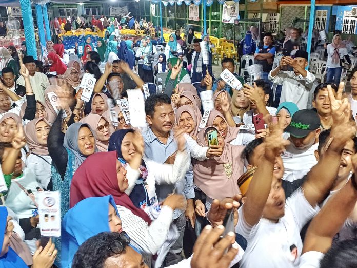 Silaturahmi dan Kampanye Dialogis pasangan calon Gubernur dan Wakil Gubernur Kepulauan Riau (Kepri), nomor urut 2, H. Muhammad Rudi (HMR) dan H. Aunur Rafiq (Rudi-Rafiq), berlangsung meriah Kamis (7/11/2024). F, tim HMR