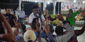 Visi dan Dedikasi Lis-Raja: Bersama Membangun Tanjungpinang yang Lebih Baik Dalam acara silaturahmi bersama ratusan warga, pasangan calon Wali Kota dan Wakil Wali Kota Tanjungpinang nomor urut 2, Lis Darmansyah dan Raja Ariza, menyampaikan visi dan komitmennya untuk membangun Tanjungpinang menjadi kota yang lebih baik, indah, dan tertib. F, tim Lis-Raja