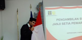 Kabar Gembira: Kevin Diks Dipastikan Bisa Main Lawan Jepang di Kualifikasi Piala Dunia 2026 Kevin Diks, bek anyar yang baru saja menjalani proses naturalisasi Jumat (8/11/2024) di Kedutaan Besar Republik Indonesia untuk Denmark, dipastikan bisa tampil dalam pertandingan yang digelar Jumat (15/11/2024) pukul 19.00 WIB di Stadion Utama Gelora Bung Karno (SUGBK), Jakarta. F, pssi