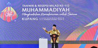 Presiden Prabowo Subianto Apresiasi Kontribusi Muhammadiyah dalam Membangun Bangsa di Milad ke-112 Presiden Prabowo Subianto dalam sambutannya pada Sidang Tanwir dan Resepsi Milad ke-112 Muhammadiyah yang digelar di Universitas Muhammadiyah Kupang, Provinsi Nusa Tenggara Timur (NTT), Rabu (04/12/2024). (Foto: BPMI Setpres/Rusman)
