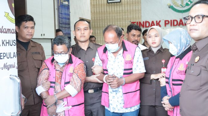 Kejati Kepri menetapkan tiga tersangka kasus dugaan korupsi Pembangunan Studio LPP TVRI Kepulauan Riau Tahun 2022 di Dompak, Tanjungpinang, Senin (9/12/2024). F, Kejati Kepri