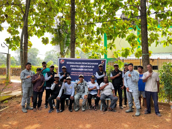 Dalam rangkaian peringatan Hari Ulang Tahun ke-19 Bakamla RI, Pangkalan Bakamla Batam melaksanakan kegiatan sosialisasi, Senin (23/12/2024) f, humas Bakamla