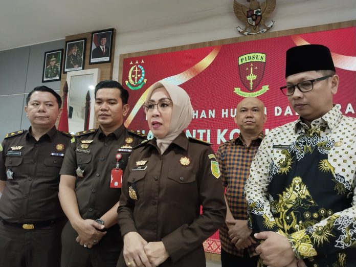 Kejaksaan Negeri (Kejari) Tanjungpinang melalui program “Jaksa Sahabat Guru” menegaskan komitmennya untuk mendampingi dan memberikan konsultasi hukum f, BI