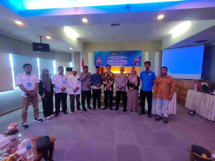Pemerintah Kota (Pemko) Tanjungpinang memberikan apresiasi atas inisiatif Gerakan Anti Narkoba Nasional (GANN) Kota Tanjungpinang yang menggelar seminar anti narkoba bagi pelajar di Hotel Bintan Plaza, Sabtu (30/11/2024), f, Pemko Tanjungpinang