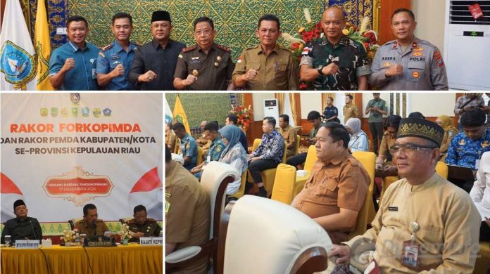 Rapat Forum Koordinasi Pimpinan Daerah (Forkopimda) dan Rapat Koordinasi Pemerintah Daerah Kabupaten/Kota se-Provinsi Kepulauan Riau (Kepri). Acara ini digelar di Gedung Daerah Provinsi Kepri, Jalan S.M. Amin No.1, Tanjungpinang, dan dihadiri oleh seluruh jajaran Forkopimda se-Provinsi Kepri serta perwakilan dari masing-masing kabupaten/kota, Selasa (17/12/2024). F, Pemko Tanjungpinang