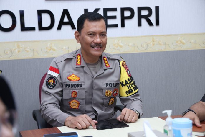 Polda Kepri lakukan alih tugas jabatan dan mutasi kepada 198 Personel Polda Kepri dan Jajaran berdasarkan Surat Telegram Kapolda Kepri Nomor STR/5/I/KEP./2025, STR/6/I/KEP./2025, STR/7/I/KEP./2025, dan STR/8/I/KEP./2025 tanggal 6 Januari 2025. F, Polda Kepri