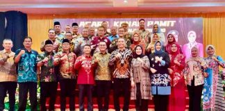 Pj Walikota Andri Apresiasi Kepemimpinan Kombes Pol Budi Santosa Acara kenal pamit Kapolresta Tanjungpinang di CK Hotel, Jumat (10/1/2025) malam. F, diskominfo Tanjungpinang