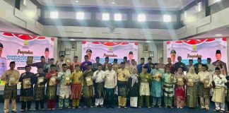 DPA Sudah Diserahkan, Berikut Besaran Anggaran yang Diterima Dinas di Pemko Tanjungpinang Penjabat (Pj.) Wali Kota Tanjungpinang, Andri Rizal, menyerahkan Dokumen Pelaksanaan Anggaran Satuan Kerja Perangkat Daerah (DPA-SKPD) kepada 33 kepala perangkat daerah di lingkungan Pemerintah Kota (Pemko) Tanjungpinang, Jumat (17/1/2025). F, Diskominfo Tanjungpinang