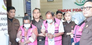 Kejari Tanjungpinang Terima Pelimpahan Tahap II Kasus Korupsi Pembangunan Studio TVRI Kepri Kejaksaan Negeri (Kejari) Tanjungpinang menerima pelimpahan tahap II kasus dugaan tindak pidana korupsi terkait pembangunan studio LPP TVRI Kepulauan Riau (Kepri) dari penyidik Kejaksaan Tinggi (Kejati) Kepri Rabu, (26/2/2025). F, BI