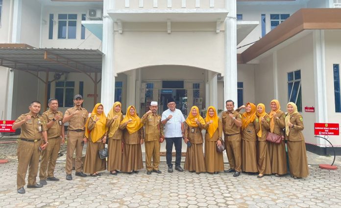 Dinas Kependudukan dan Pencatatan Sipil (Disdukcapil) Kota Tanjungpinang memastikan layanan administrasi kependudukan tetap beroperasi selama cuti bersama Hari Raya Idul Fitri 1446 H f,disdukcapil