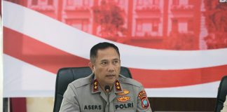 Kapolda Kepri Imbau Masyarakat Waspada Penipuan Seleksi Penerimaan Anggota Polri 2025 Kepala Kepolisian Daerah (Kapolda) Kepulauan Riau (Kepri), Irjen. Pol. Asep Safrudin, mengimbau masyarakat untuk tidak mudah percaya kepada oknum yang menjanjikan kelulusan dalam seleksi penerimaan terpadu anggota Polri dengan imbalan tertentu, f, Polda Kepri