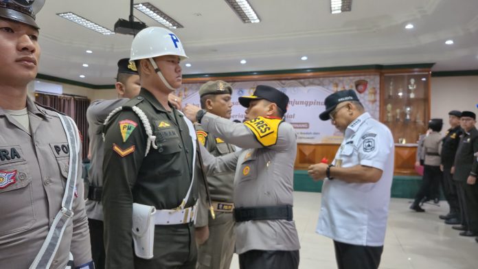 Polresta Tanjungpinang menggelar apel persiapan Operasi Ketupat Seligi 2025 di Balai Antan Seludang, Mapolresta Tanjungpinang, Kamis (20/03/2025). F, Polresta Tanjungpinang