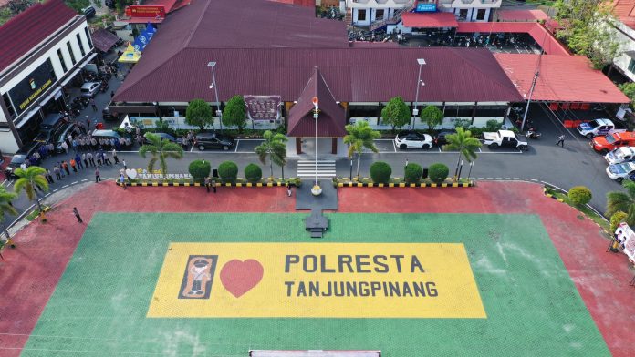 Polresta Tanjungpinang menyediakan layanan penitipan kendaraan gratis di kantor Polresta Tanjungpinang maupun kantor-kantor Polsek jajarannya bagi masyarakat yang hendak mudik atau selama libur Idul Fitri 1446 Hijriah.f, Polresta Tanjungpinang