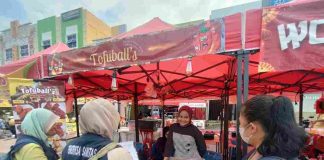 Dinkes PPKB Tanjungpinang Kawal Keamanan Jajanan Takjil Jelang Buka Puasa Dinas Kesehatan Pengendalian Penduduk dan Keluarga Berencana (Dinkes PPKB) Kota Tanjungpinang melakukan pengawasan ketat terhadap jajanan takjil mulai 3-13 Maret f, diskominfo Tanjungpinang