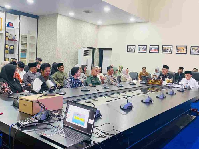 rapat koordinasi Tim Pengendalian Inflasi Daerah (TPID) periode Maret 2025, di kantor Wali Kota Tanjungpinang, Rabu (19/3). F,diskominfo Tanjunpinang