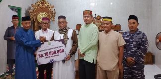 Wali Kota Lis Minta Umat Muslim di Pinang Manfaatkan 10 Malam Terakhir Ramadan dengan Meningkatkan Ibadah Safari Ramadan di Masjid Al Jannatun Naim, Jalan Brigjen Katamso, Kelurahan Kemboja, Kecamatan Tanjungpinang Barat, Sabtu (22/3/2025) malam. F, diskominfo Tanjungpinang