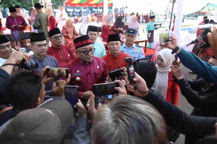 Wali Kota Tanjungpinang, Lis Darmansyah, menyayangkan rencana penutupan Matahari Department Store yang berada di pusat perbelanjaan Tanjungpinang City Center (TCC) f,diskominfo Tanjungpinang