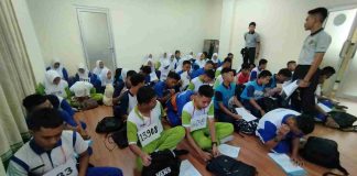 195 Pelajar Ikuti Seleksi Kesehatan dan Parade Calon Paskibraka Tanjungpinang 2025 Sebanyak 195 pelajar tingkat SMA/SMK sederajat se-Kota Tanjungpinang mengikuti tahapan seleksi kesehatan dan parade calon Pasukan Pengibar Bendera Pusaka (Paskibraka) Kota Tanjungpinang Tahun 2025, yang digelar Senin (14/4/2025). f,diskominfo Tanjungpinang