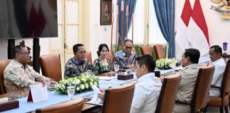 Presiden Prabowo Panggil BP Batam, Bahas Percepatan Investasi dan Penyelarasan Kebijakan Presiden Prabowo Subianto memanggil jajaran Badan Pengusahaan (BP) Batam di Istana Merdeka, Jakarta, pada Kamis, 22 Mei 2025. (Foto: BPMI Setpres)