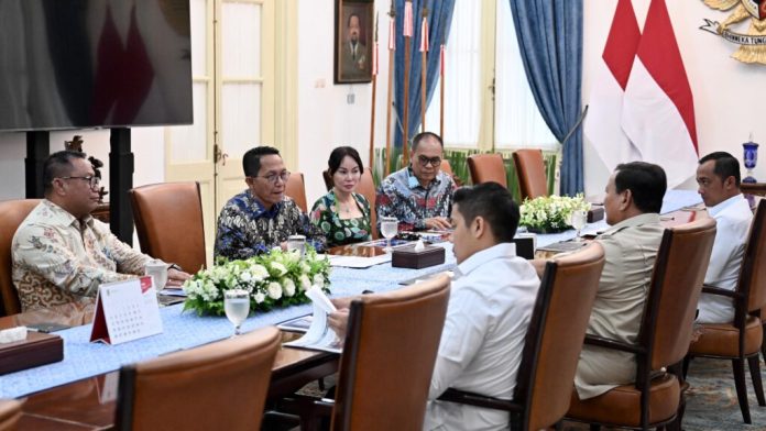 Presiden Prabowo Subianto memanggil jajaran Badan Pengusahaan (BP) Batam di Istana Merdeka, Jakarta, pada Kamis, 22 Mei 2025. (Foto: BPMI Setpres)