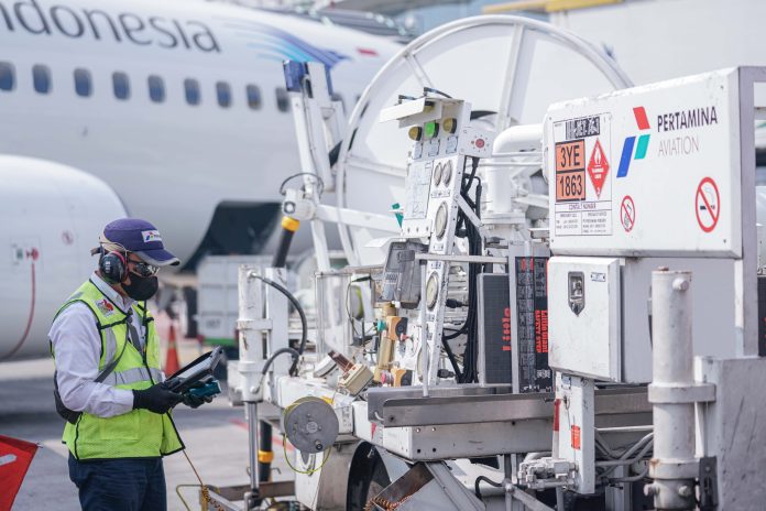 PT Pertamina Patra Niaga Regional Sumatera Bagian Utara (Sumbagut) memastikan distribusi dan stok Avtur untuk mendukung penerbangan haji 2025 dalam kondisi aman di bandara embarkasi haji. Ketahanan stok Avtur di AFT (Aviation Fuel Terminal) embarkasi haji Sumbagut mencapai 63 hari. F, Pertamina