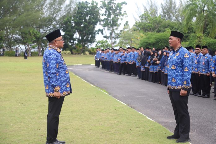 Pemerintah Kota Tanjungpinang menggelar upacara peringatan Hari Kebangkitan Nasional (Harkitnas) ke-117 yang dirangkaikan dengan Hari Kesadaran Nasional, di halaman kantor Wali Kota Tanjungpinang, Selasa (20/5/2025). F,diskominfo Tanjungpinang
