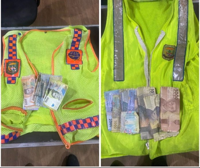 Barang bukti. Dalam rangka Operasi Penyakit Masyarakat (Ops Pekat) Tahun 2025, Polresta Tanjungpinang melaksanakan razia terhadap juru parkir liar yang tidak memiliki izin resmi di sejumlah titik di Kota Tanjungpinang, Senin (12/5/2025) malam. F, Polresta Tanjungpinang