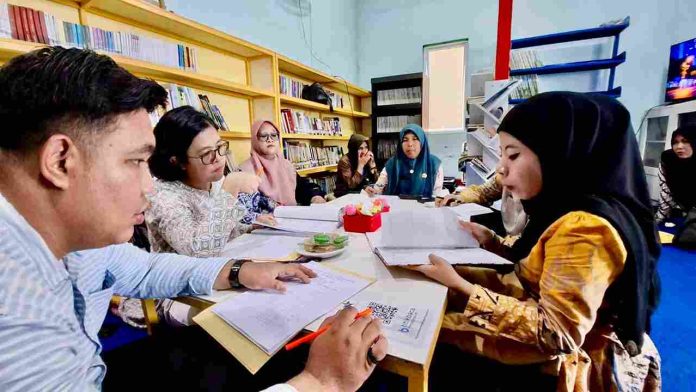 Sebanyak enam perpustakaan kelurahan di Kota Tanjungpinang menjalani verifikasi lapangan dalam ajang Lomba Perpustakaan Kelurahan Terbaik Tingkat Kota Tanjungpinang Tahun 2025, Kamis (8/5/2025). F, diskominfo Tanjungpinang