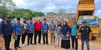 Investor Tertarik Kembangkan Teknologi Pengolahan Sampah Modern di Tanjungpinang Pemerintah Kota Tanjungpinang melalui Badan Perencanaan, Penelitian, dan Pengembangan (Bappelitbang) menerima kunjungan dari calon investor yang tertarik mengembangkan sistem pengolahan sampah modern berbasis teknologi ramah lingkungan di kota Tanjungpinang, Rabu (21/5/2025). F, diskominfo Tanjungpinang