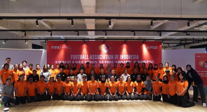 Untuk pertama kalinya, program Coach Education Scholarship (Group) – D Licence resmi digelar di Bali United Training Center, hasil kolaborasi antara PSSI, FIFA, dan Bali United sebagai tuan rumah. F, pssi