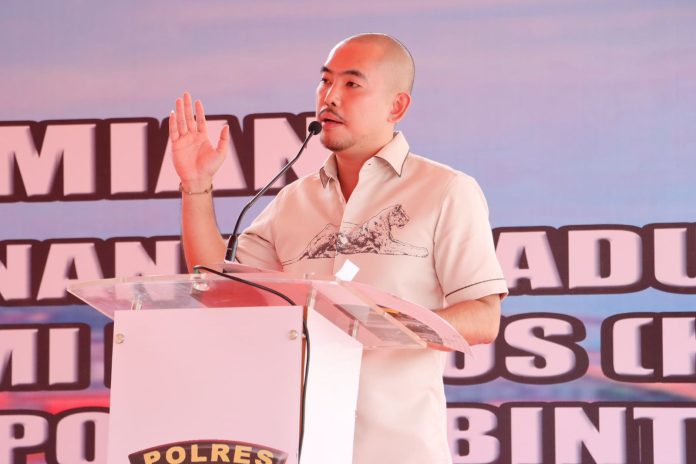 Pimpinan PT Bintan Alumina Indonesia (BAI), George Santos, saat peresmian Pos Pengamanan Terpadu di KEK Galang Batang, Kabupaten Bintan, Kamis (14/8/2025). F, PT BAI