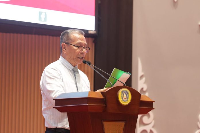 Dewan Perwakilan Rakyat Daerah (DPRD) Provinsi Kepulauan Riau menggelar Rapat Paripurna ke-5 Masa Sidang I Tahun Anggaran 2025–2026 di Ruang Sidang Utama Balairung Raja Khalid Hitam, Pulau Dompak, Senin (24/11/2025). F, DPRD Kepri