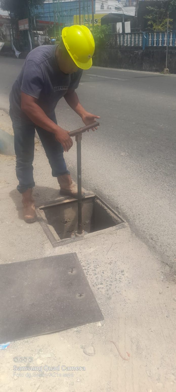 Perumda Air Minum (PDAM) Tirta Kepri melakukan penyesuaian sistem distribusi air bersih untuk pelanggan di zona Gesek. F, f, tirta Kepri