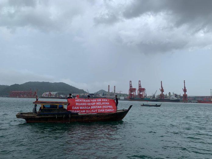 Masyarakat pesisir Bintan menyuarakan penolakan terhadap pembangunan Proyek Strategis Nasional (PSN) Galang Batang Kawasan Ekonomi Khusus (GB-KEK), khususnya rencana Kawasan Industri (KI) di Pulau Poto, Kecamatan Bintan Pesisir, Kabupaten Bintan, Provinsi Kepulauan Riau f, ist