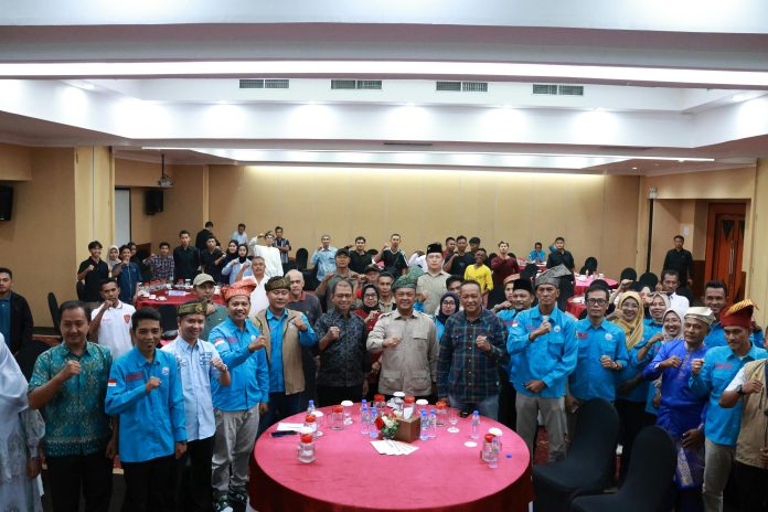 Ketua DPRD Provinsi Kepulauan Riau (Kepri), H. Iman Sutiawan, menghadiri Rapat Kerja Daerah (Rakerda) Himpunan Masyarakat Nelayan Indonesia (HMNI) Dewan Pimpinan Daerah (DPD) Provinsi Kepri di Hotel Aston Tanjungpinang, Sabtu (17/10/2026). F,DPRD Kepri